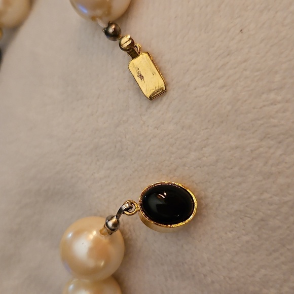 Vintage Elegant Ivory Black and Gold Acrylic and Glass Beaded Necklace - Picture 9 of 9